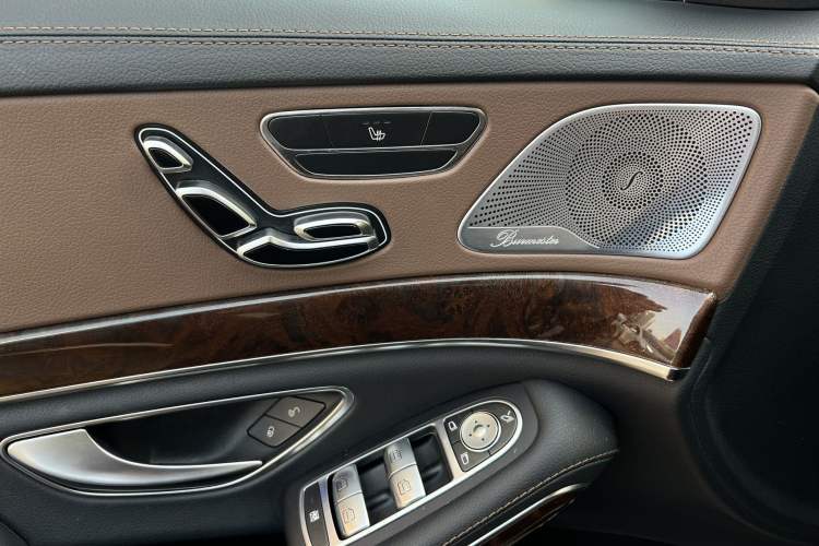 Used Mercedes-Benz S-Class 2018 S 450 L Interior 7