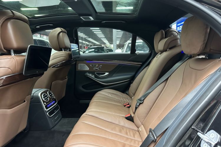 Used Mercedes-Benz S-Class 2018 S 350 L Interior 7