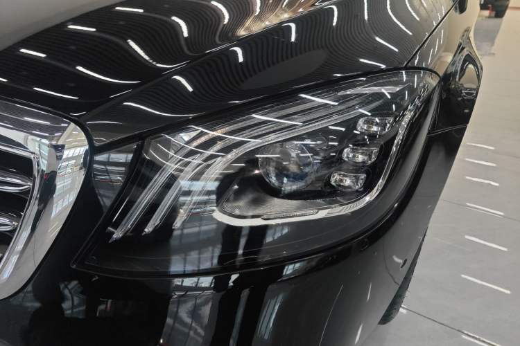 Used Mercedes-Benz S-Class 2018 S 320 L Left Front Headlight