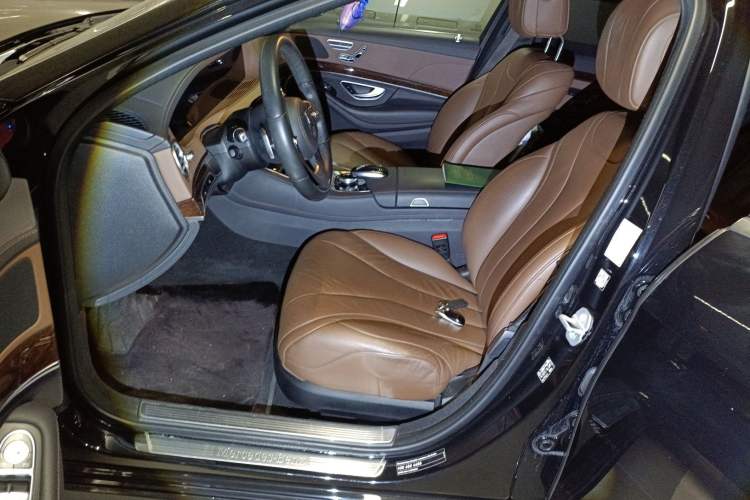Used Mercedes-Benz S-Class 2018 S 320 L Left Front Seat