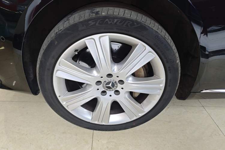 Used Mercedes-Benz S-Class 2018 S 450 L Left Front Wheel Hub