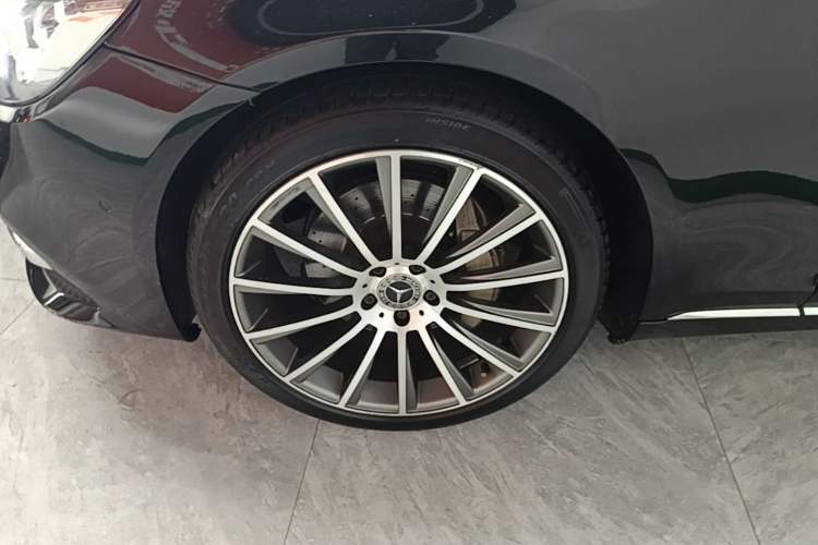 Used Mercedes-Benz S-Class 2018 S 320 L Left Front Wheel Hub