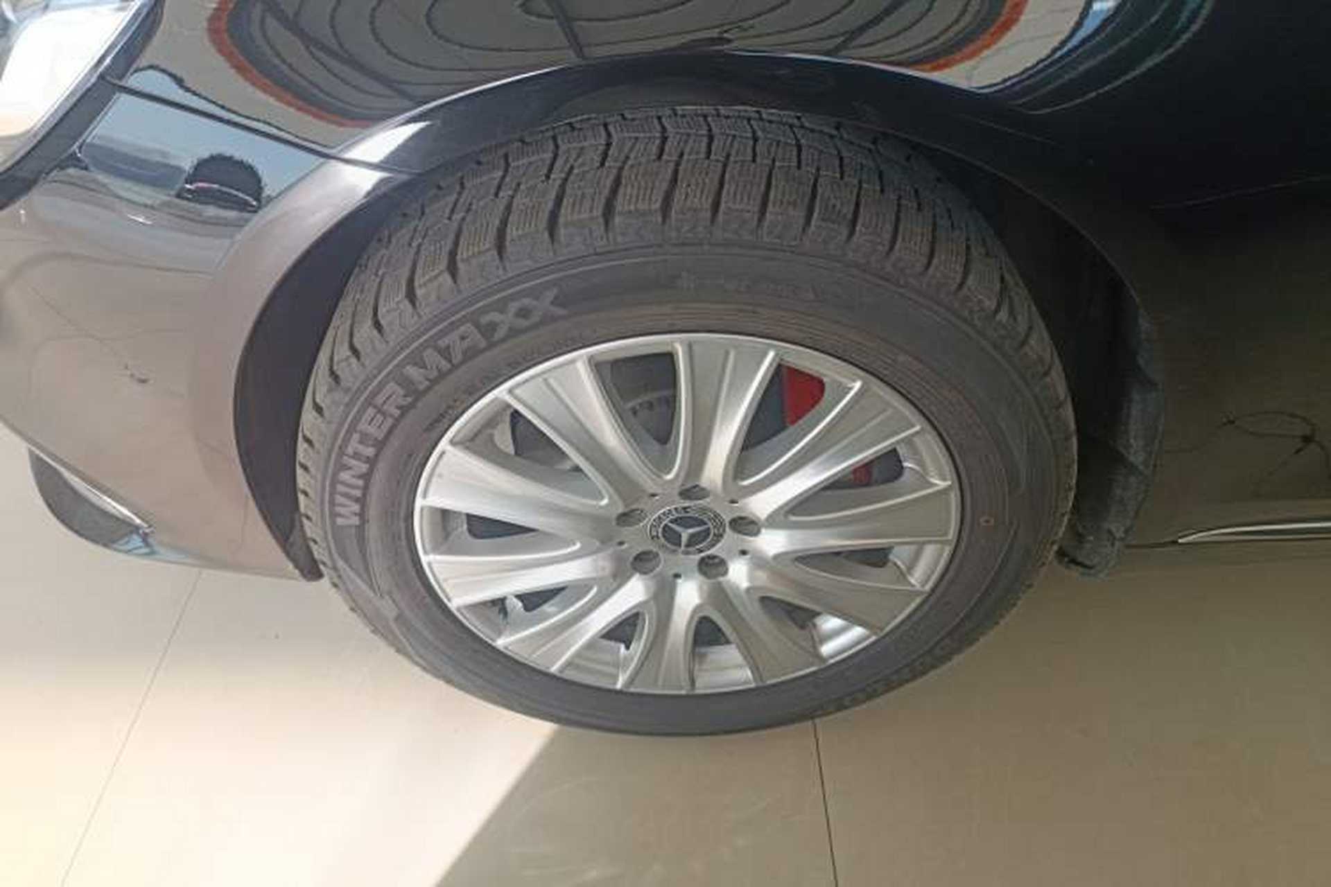 Used Mercedes-Benz S-Class 2018 S 320 L Left Front Wheel Hub