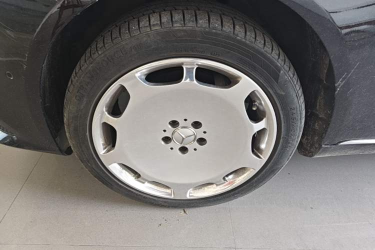 Used Mercedes-Benz S-Class 2018 S 320 L Left Front Wheel Hub