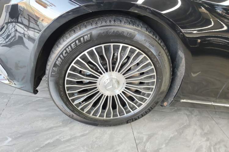 Used Mercedes-Benz S-Class 2018 S 320 L Left Front Wheel Hub