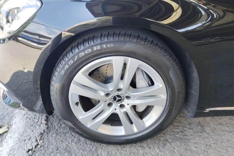 Used Mercedes-Benz S-Class 2018 S 350 L Left Front Wheel Hub
