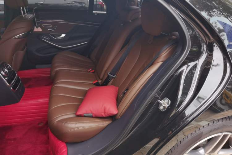 Used Mercedes-Benz S-Class 2018 S 450 L 4MATIC Left Rear Seat