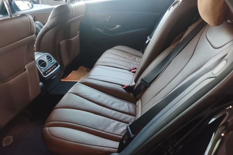 Used Mercedes-Benz S-Class 2018 S 320 L Left Rear Seat