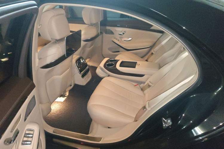 Used Mercedes-Benz S-Class 2018 S 350 L Left Rear Seat
