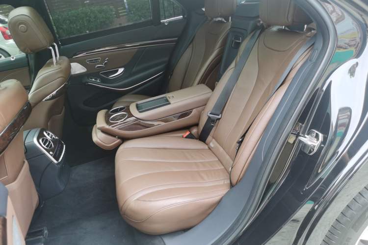 Used Mercedes-Benz S-Class 2018 S 450 L Left Rear Seat