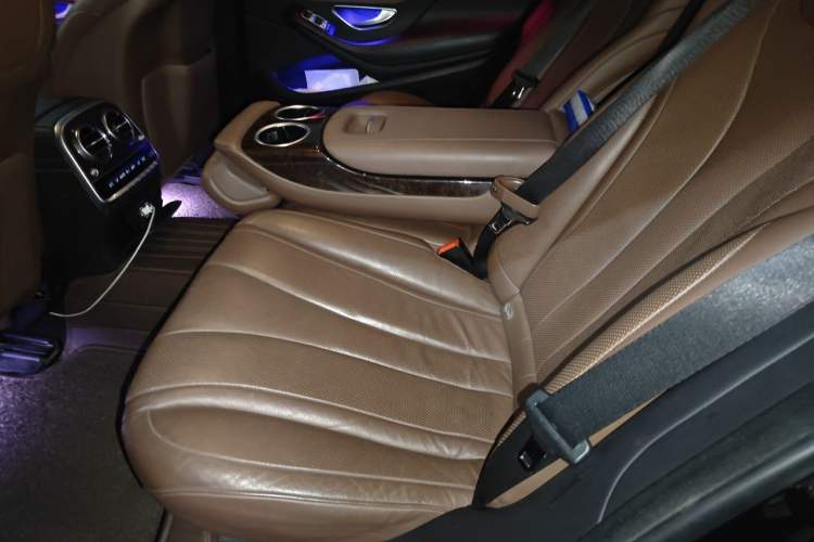 Used Mercedes-Benz S-Class 2018 S 320 L Left Rear Seat