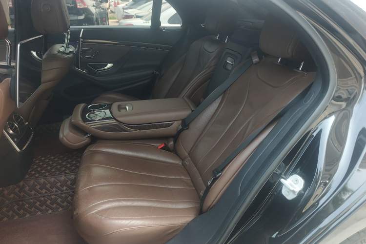 Used Mercedes-Benz S-Class 2018 S 320 L Left Rear Seat