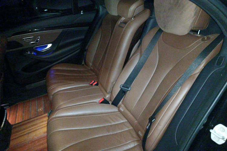 Used Mercedes-Benz S-Class 2018 S 320 L Left Rear Seat