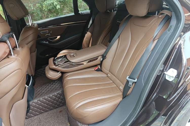 Used Mercedes-Benz S-Class 2018 S 320 L Left Rear Seat
