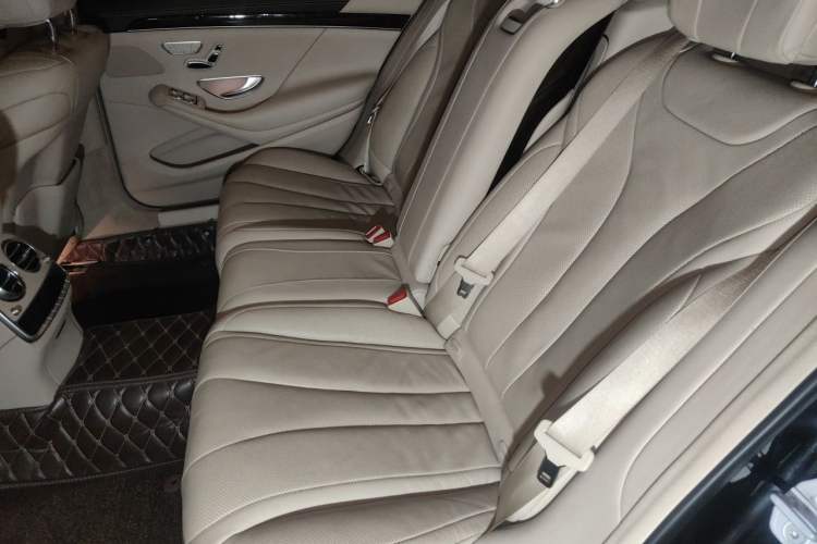 Used Mercedes-Benz S-Class 2018 S 320 L Left Rear Seat