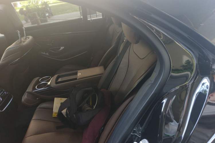 Used Mercedes-Benz S-Class 2018 S 450 L Left Rear Seat