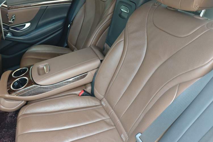 Used Mercedes-Benz S-Class 2018 S 320 L Left Rear Seat