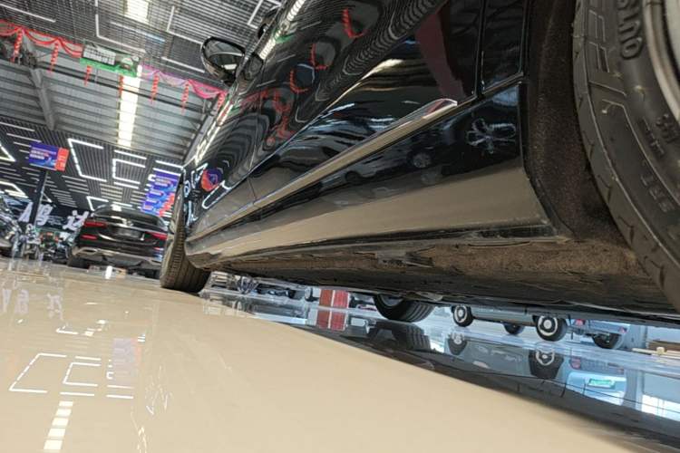Used Mercedes-Benz S-Class 2018 S 320 L Left Side Sill