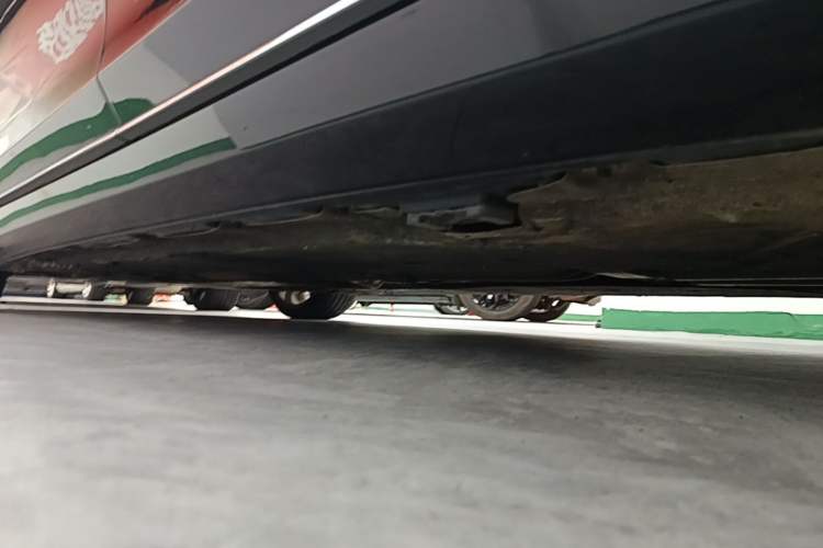 Used Mercedes-Benz S-Class 2018 S 320 L Left Side Sill