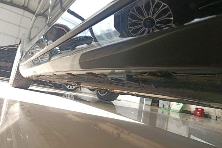 Used Mercedes-Benz S-Class 2018 S 320 L Left Side Sill