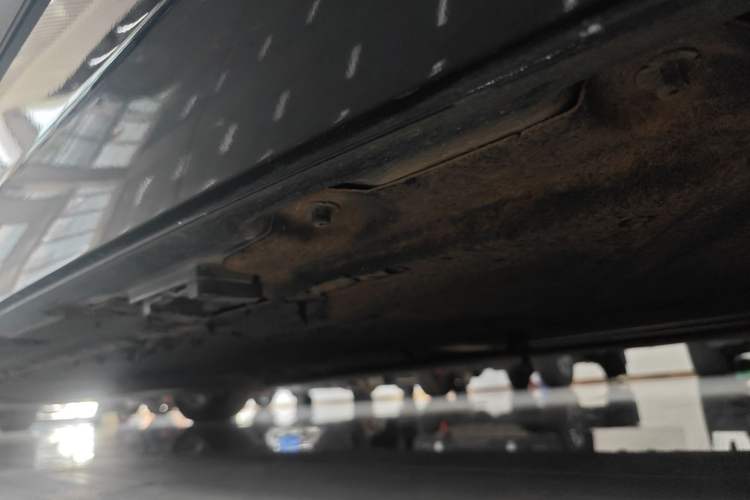 Used Mercedes-Benz S-Class 2018 S 320 L Left Side Sill