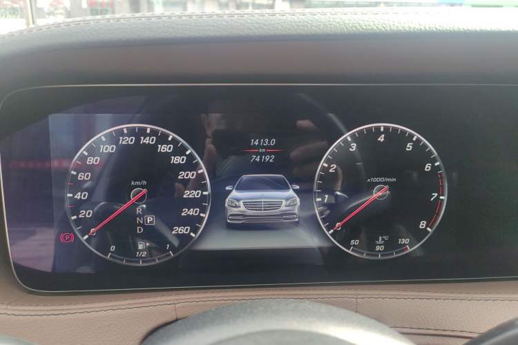 Used Mercedes-Benz S-Class 2018 S 450 L 4MATIC Excellence Special Edition Odometer Close Up