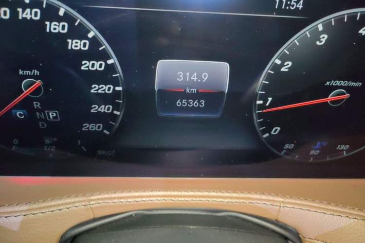 Used Mercedes-Benz S-Class 2018 S 450 L 4MATIC Excellence Special Edition Odometer Close Up