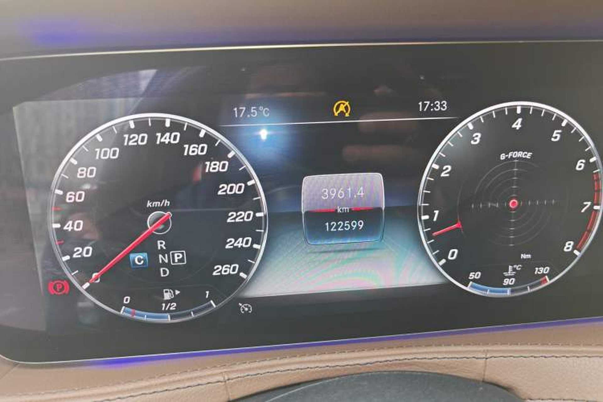 Used Mercedes-Benz S-Class 2018 S 350 L Odometer Close Up