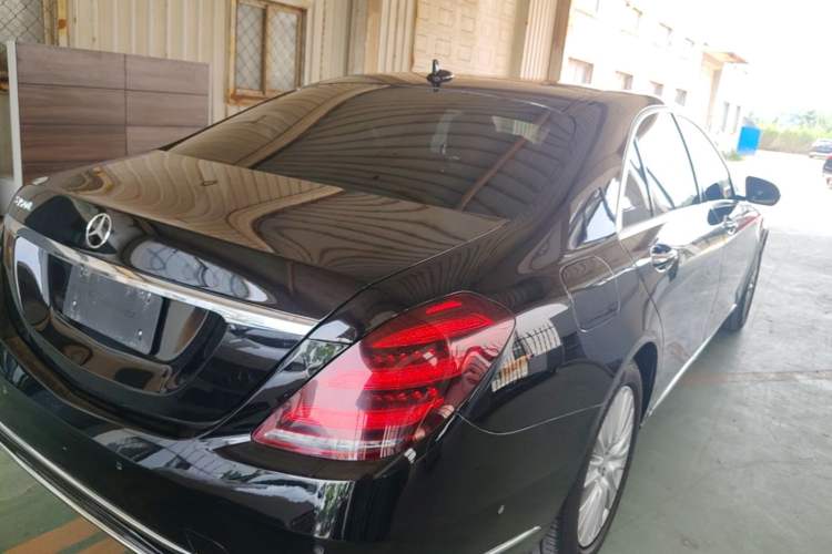 Used Mercedes-Benz S-Class 2018 S 320 L Rear Right 45 Deg