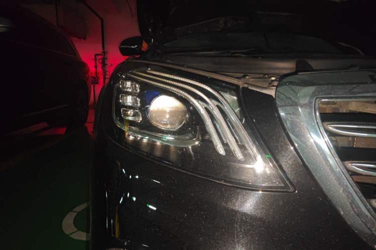 Used Mercedes-Benz S-Class 2018 S 500 L 4MATIC Right Front Headlight