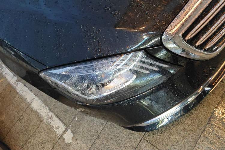 Used Mercedes-Benz S-Class 2018 S 320 L Right Front Headlight