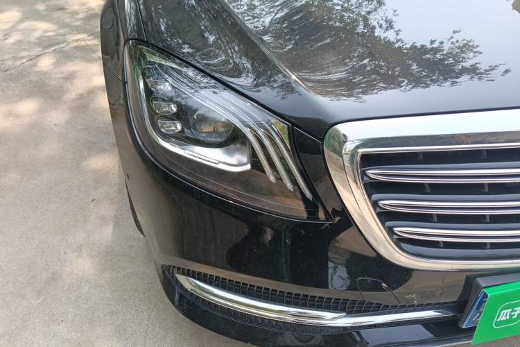 Used Mercedes-Benz S-Class 2018 S 320 L Right Front Headlight