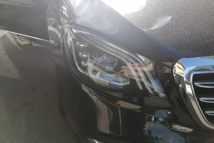 Used Mercedes-Benz S-Class 2018 S 320 L Right Front Headlight
