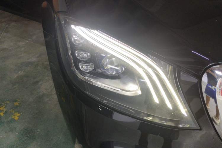 Used Mercedes-Benz S-Class 2018 S 450 L 4MATIC Excellence Special Edition Right Front Headlight