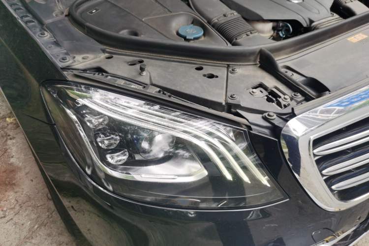 Used Mercedes-Benz S-Class 2018 S 350 L Right Front Headlight