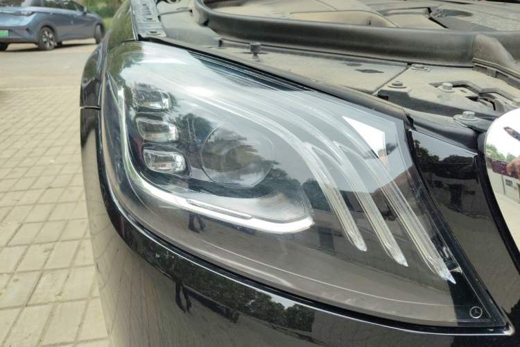 Used Mercedes-Benz S-Class 2018 S 450 L 4MATIC Right Front Headlight
