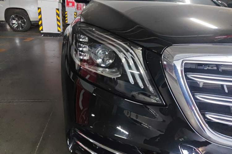 Used Mercedes-Benz S-Class 2018 S 450 L 4MATIC Excellence Special Edition Right Front Headlight