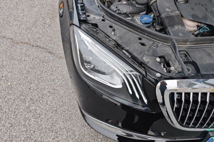 Used Mercedes-Benz S-Class 2018 S 320 L Right Front Headlight