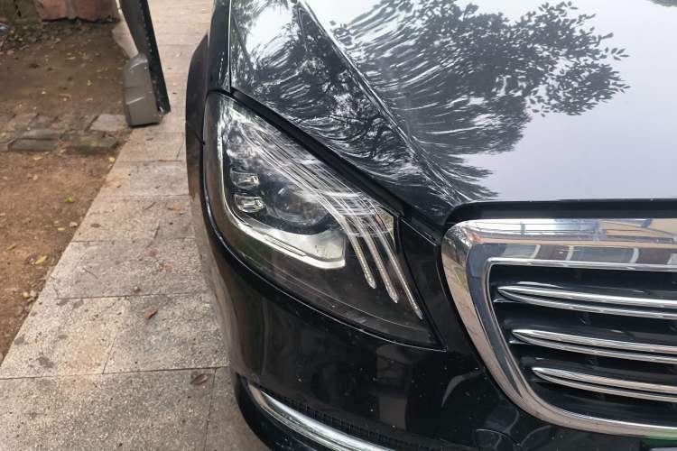 Used Mercedes-Benz S-Class 2018 S 320 L Right Front Headlight