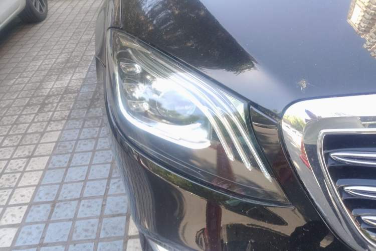 Used Mercedes-Benz S-Class 2018 S 320 L Right Front Headlight