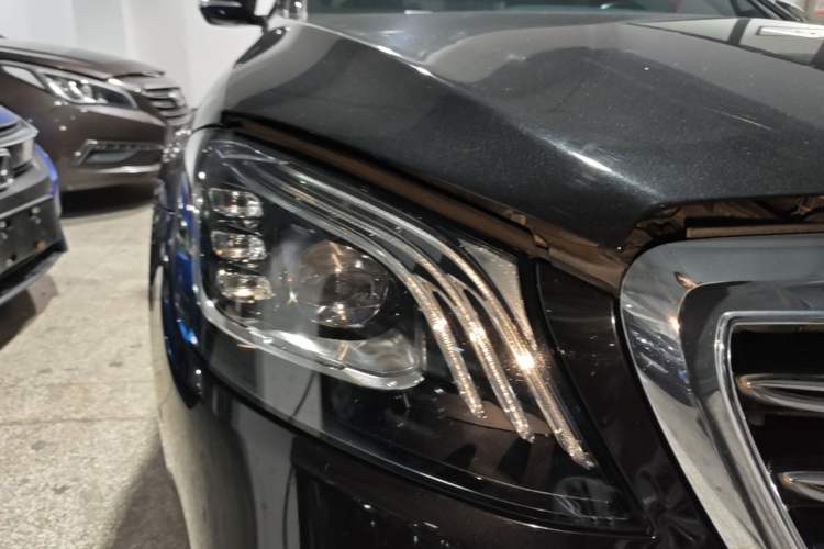 Used Mercedes-Benz S-Class 2018 S 320 L Right Front Headlight