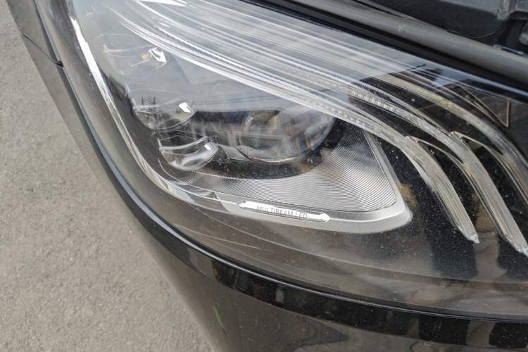 Used Mercedes-Benz S-Class 2018 S 320 L Right Front Headlight