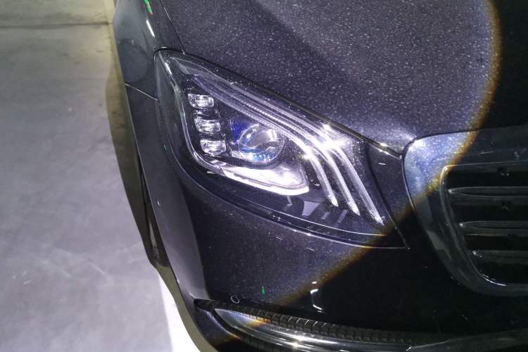 Used Mercedes-Benz S-Class 2018 S 350 L Right Front Headlight