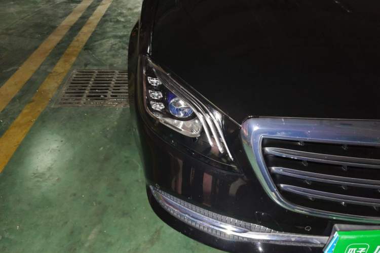 Used Mercedes-Benz S-Class 2018 S 320 L Right Front Headlight