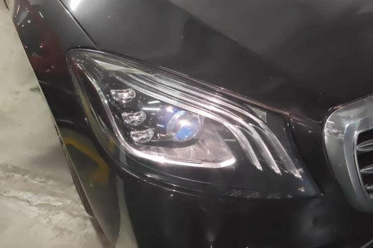 Used Mercedes-Benz S-Class 2018 S 450 L 4MATIC Excellence Special Edition Right Front Headlight