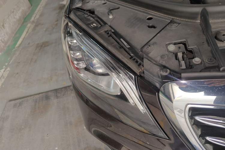 Used Mercedes-Benz S-Class 2018 S 450 L 4MATIC Right Front Headlight