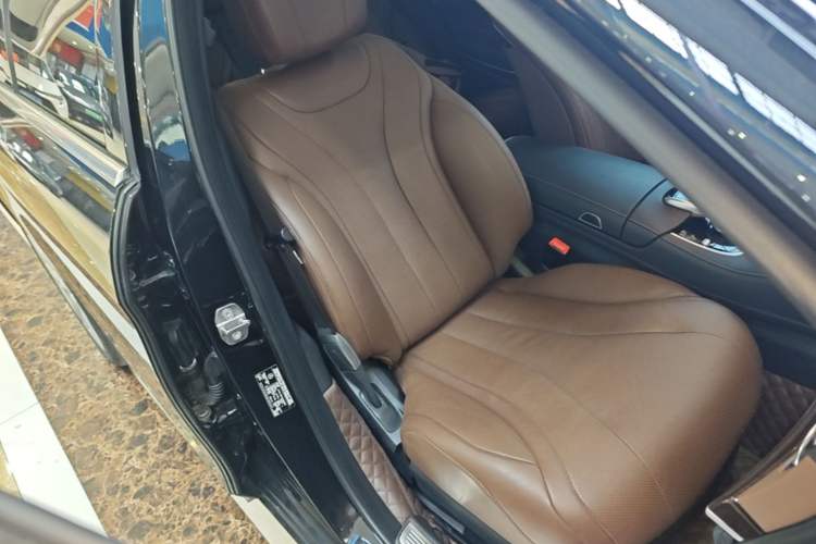 Used Mercedes-Benz S-Class 2018 S 450 L Right Front Seat