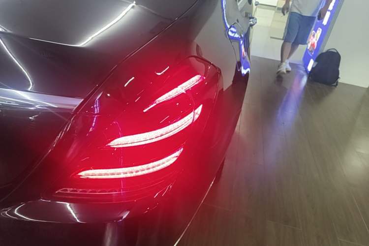 Used Mercedes-Benz S-Class 2018 S 320 L Right Rear Taillight