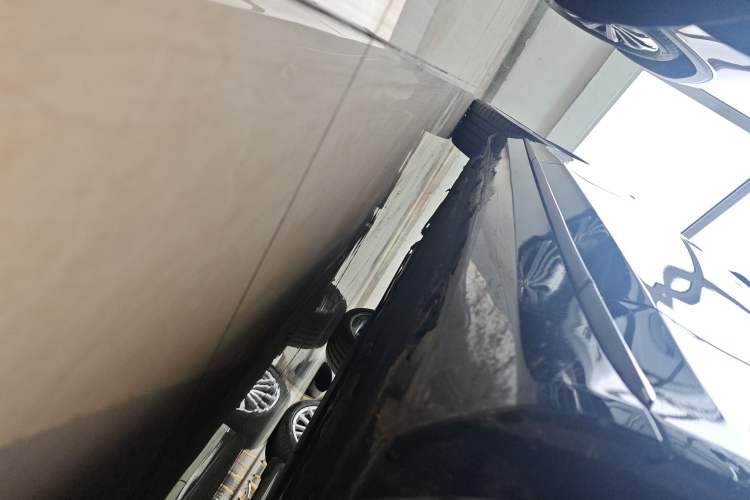 Used Mercedes-Benz S-Class 2018 S 320 L Right Side Sill
