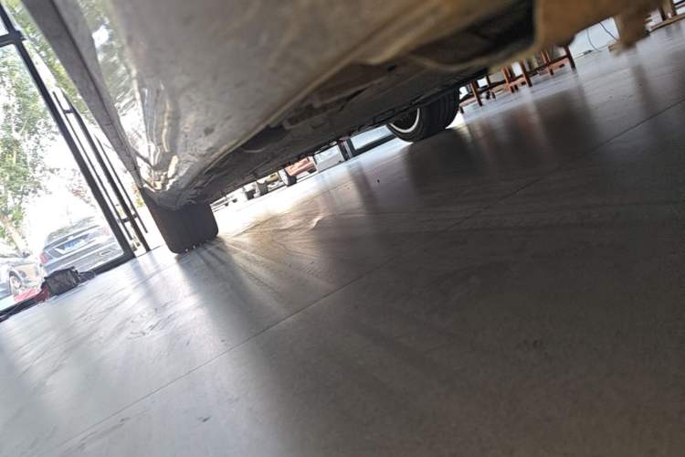 Used Mercedes-Benz S-Class 2018 S 320 L Right Side Sill